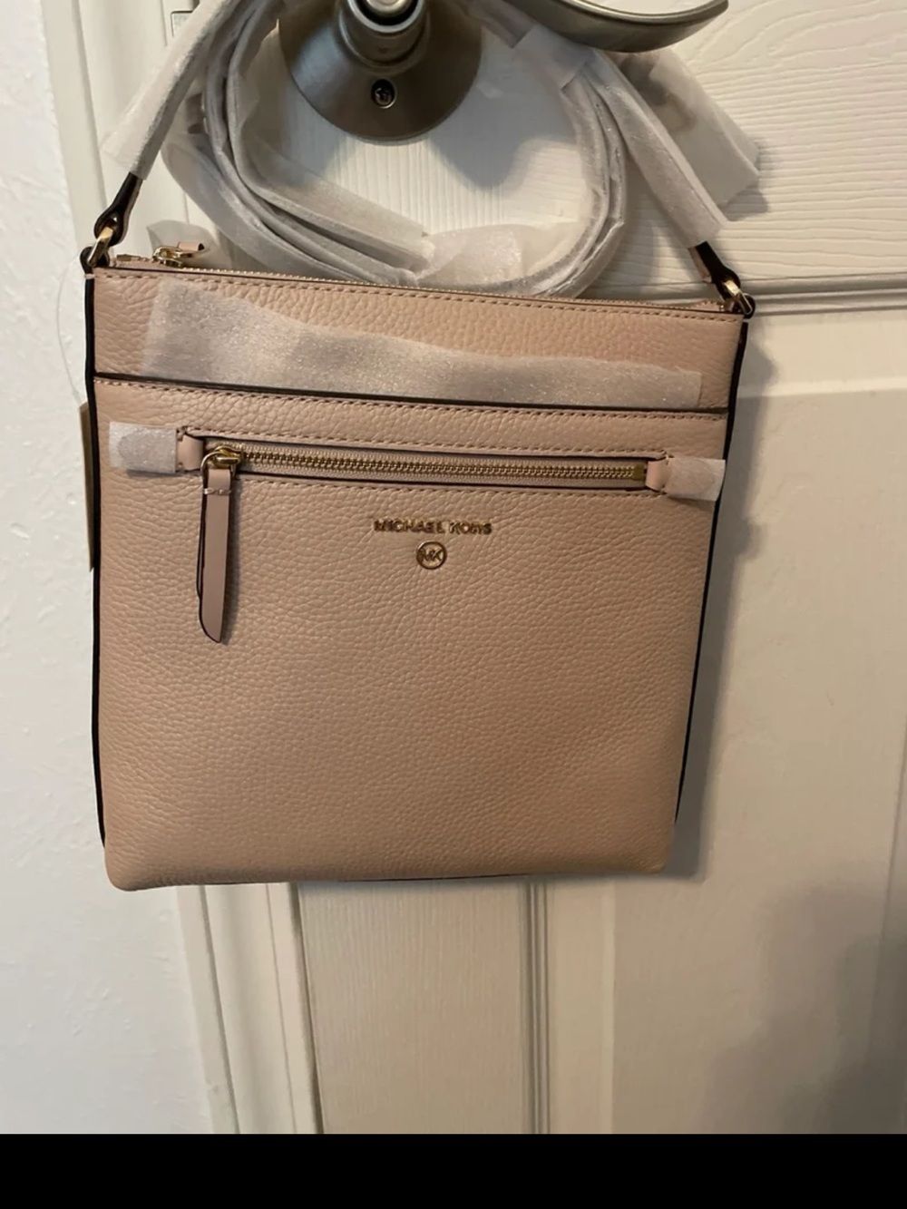Michael Kors Jet Set Leather Crossbody Bag (Soft Pink)